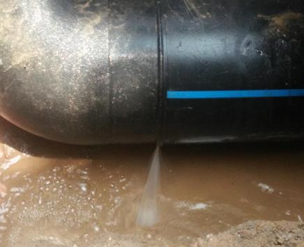 文峰楼顶渗水维修公司为大家分享下文峰卫生间漏水维修修补技术!